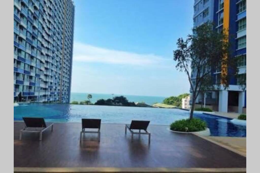Stunning Seaview Suite Jomtien Beach Exteriör bild